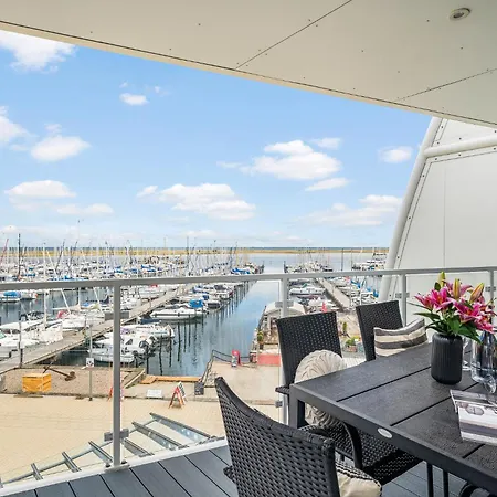 „moewenblick“ Marina